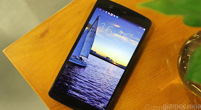 "no button phone" manta 7x priced at $653