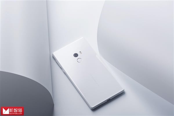 White Xiaomi Mi MIX 7