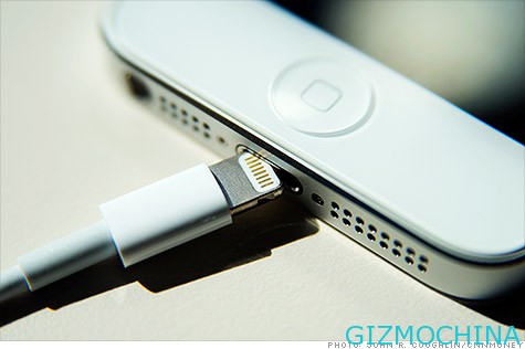 121001044546-apple-lightning-connect