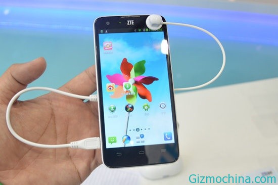 ZTE Geek Specs-02