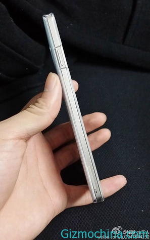 Hi-Res-pictures-leak-of-the-OPPO-R1-02.jpg
