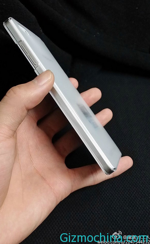 Hi-Res-pictures-leak-of-the-OPPO-R1-06.jpg