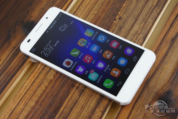 regen Top mooi Huawei Honor 6 Review: new flagship smartphone with Kirin 920 octa-core  processor - Gizmochina