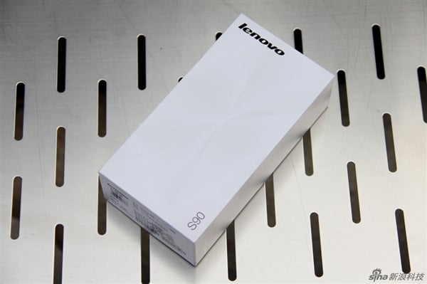 Lenovo S90: Check out these pictures of this iPhone 6 clone Lenovo S90
