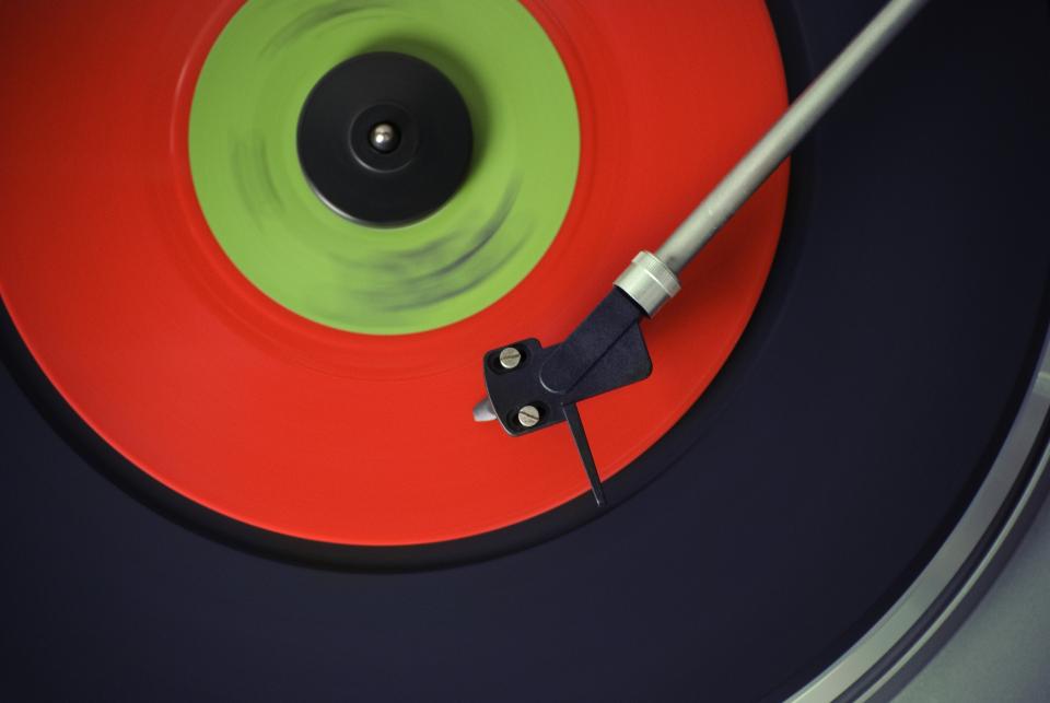 How Much are Your Old Records Really Worth? - Gizmochina