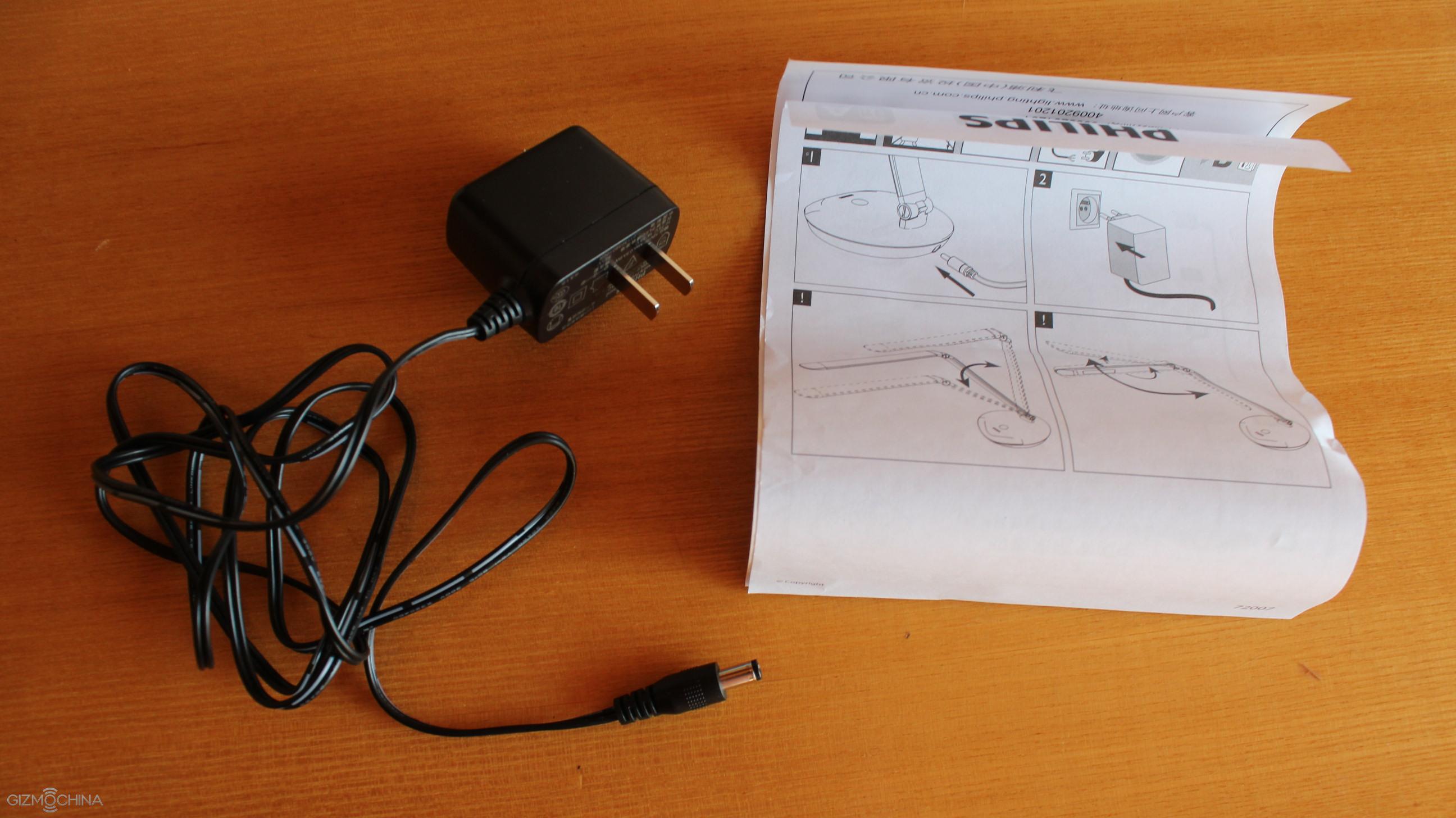 philips alpha professional circular desk lamp