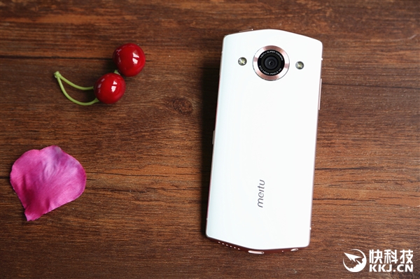 meitu m6 032