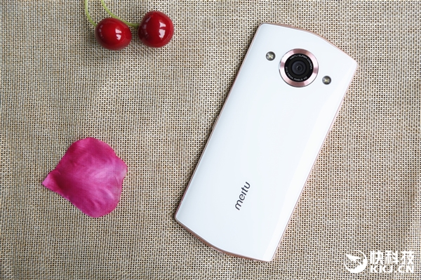 meitu m6 13