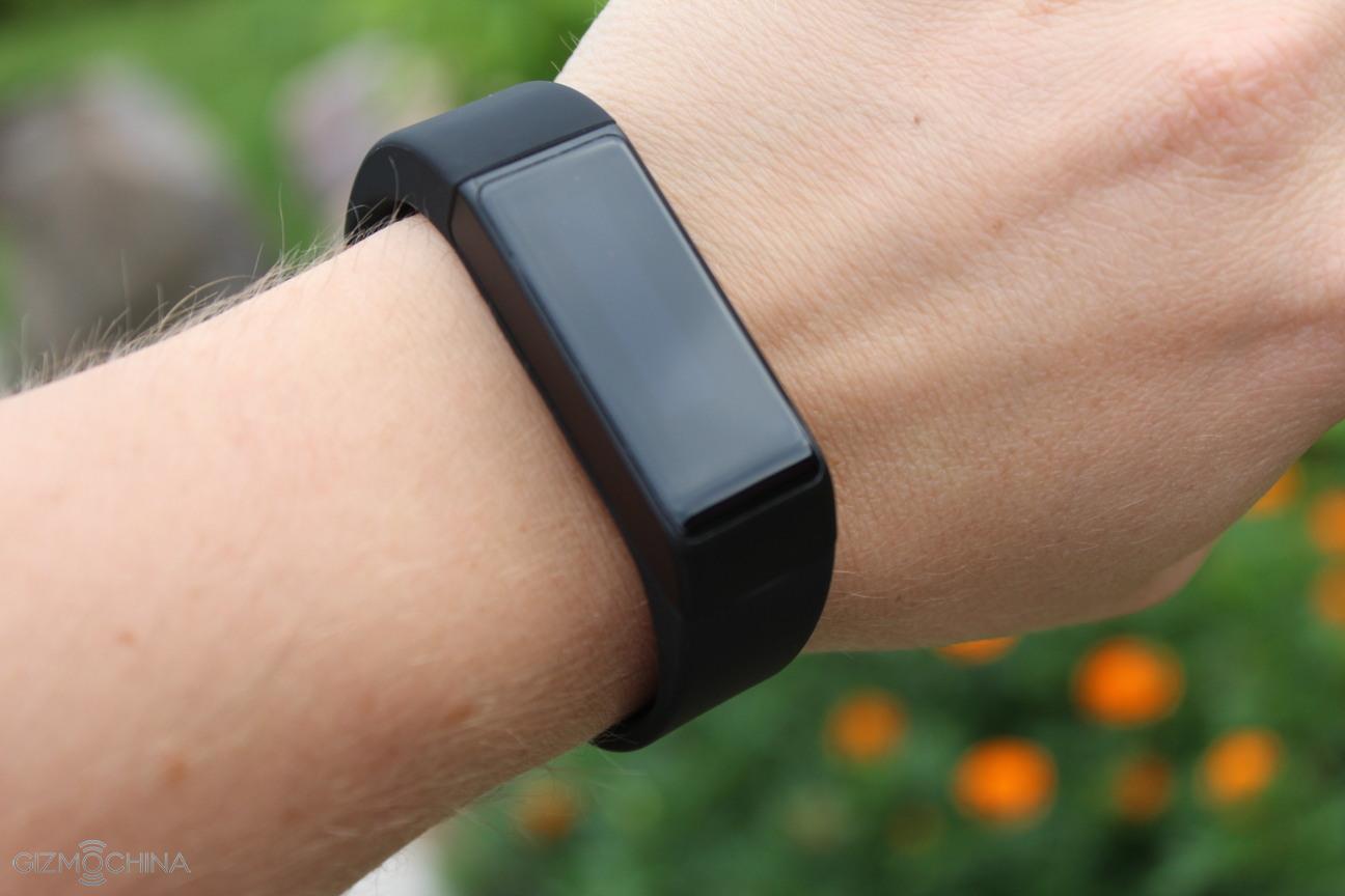 Kore Fitness Tracker Wristband Review 2021: MUST READ!