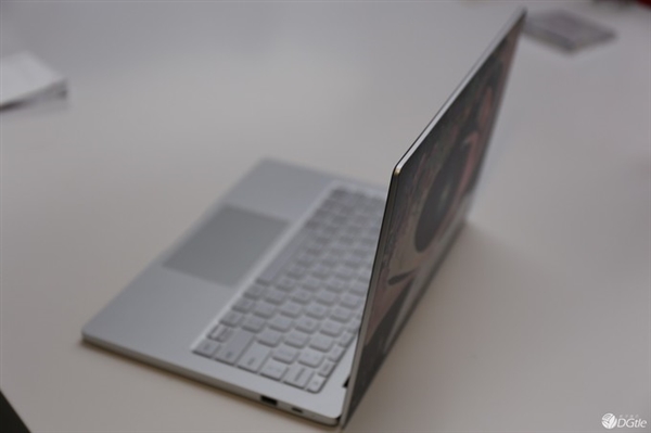 Xiaomi Notebook Real Images (4)