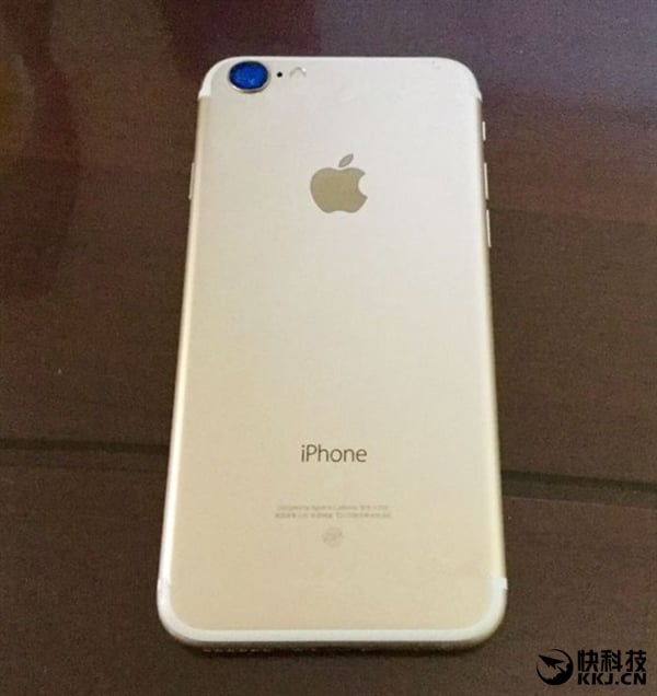 iPhone 7 Gold image