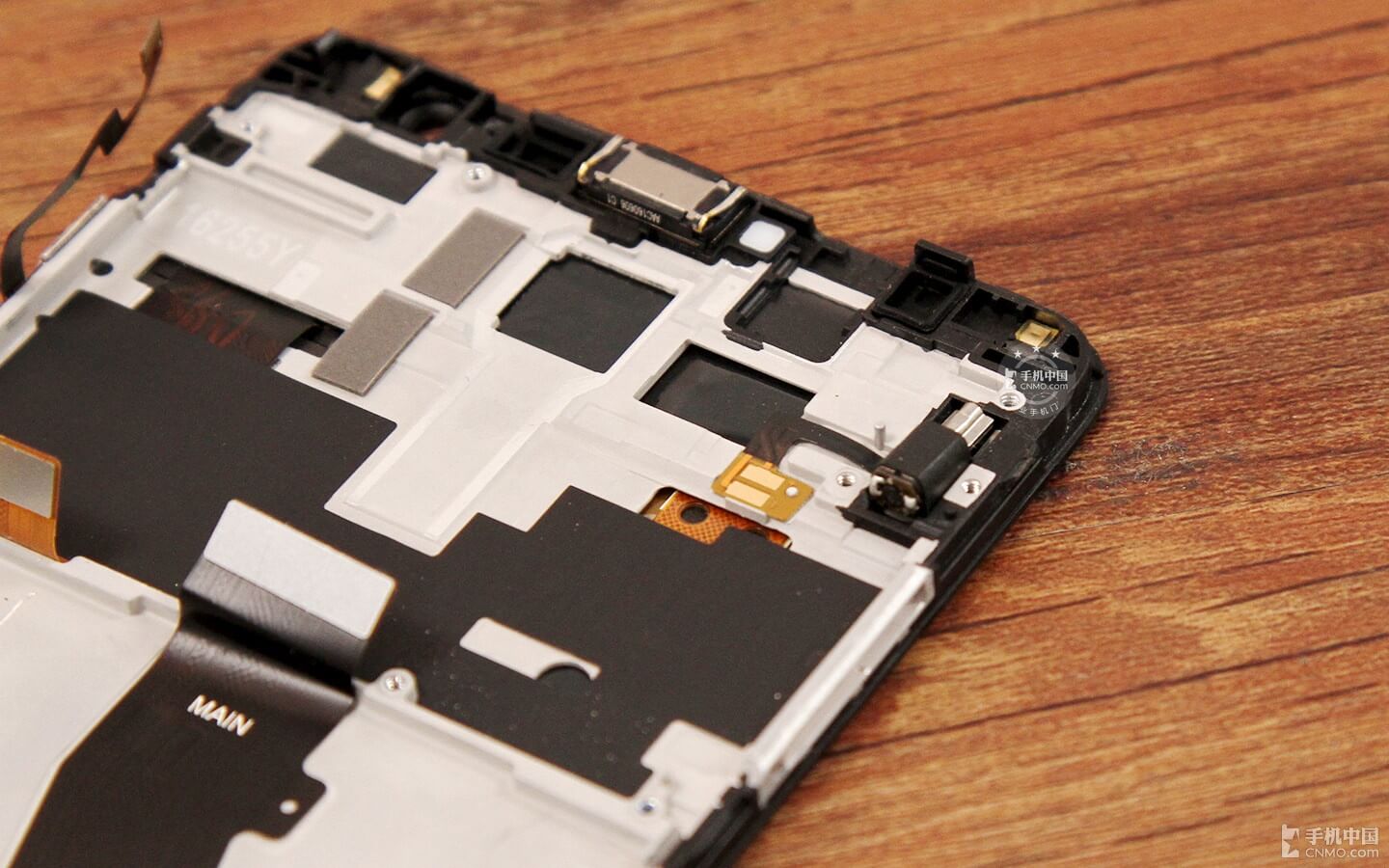 Xiaomi-Redmi-Pro-teardown_12