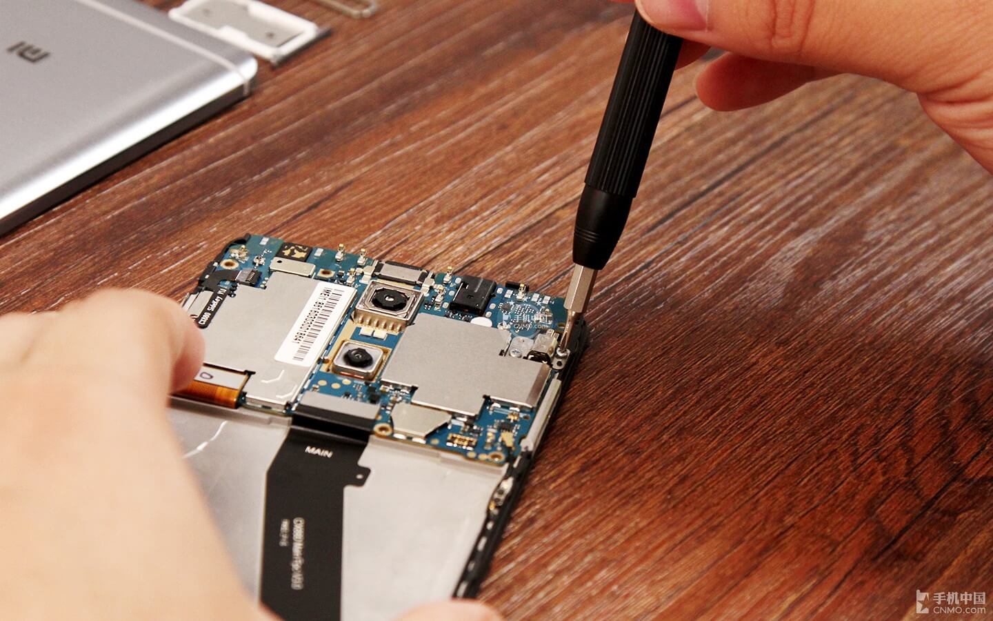 Xiaomi-Redmi-Pro-teardown_5