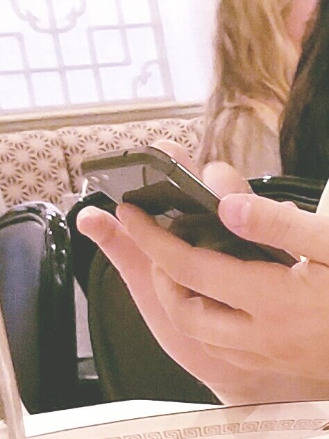 Expected HTC Nexus Flagship spotted in leaked image, Looks Ugly! HTC Nexus