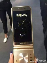 Real Images of Samsung ”Veyron” SM-W2017 Flip Phone