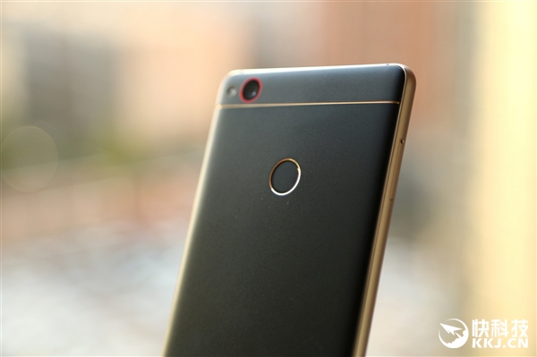 Nubia Z11 Black Gold Edition