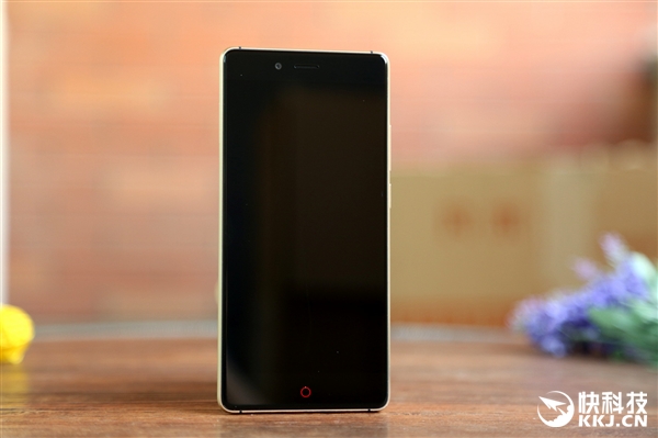 Nubia Z11 Black Gold Edition