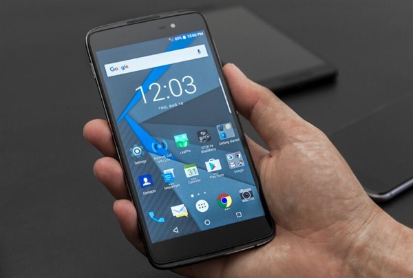 TCL Gets License to Produce & Sell Blackberry Phones Globally blackberry