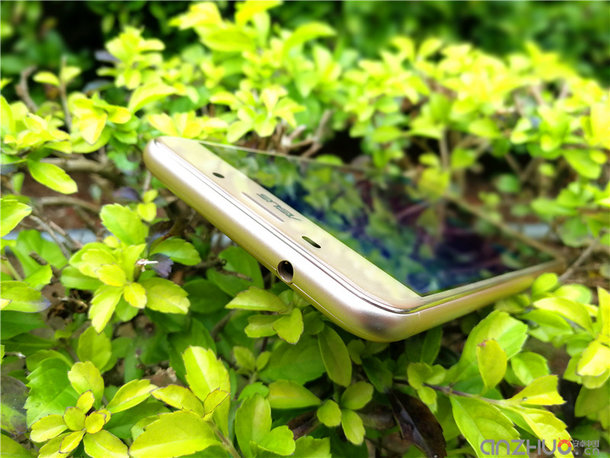 ASUS Zenfone Pegasus 3S