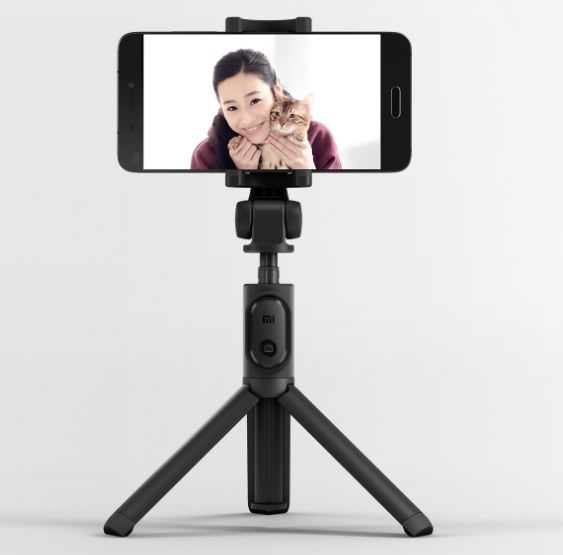 Xiaomi Selfie Stick / Tripod With Bluetooth Remote Released For 89 Yuan ($13) xiaomi selfie stick