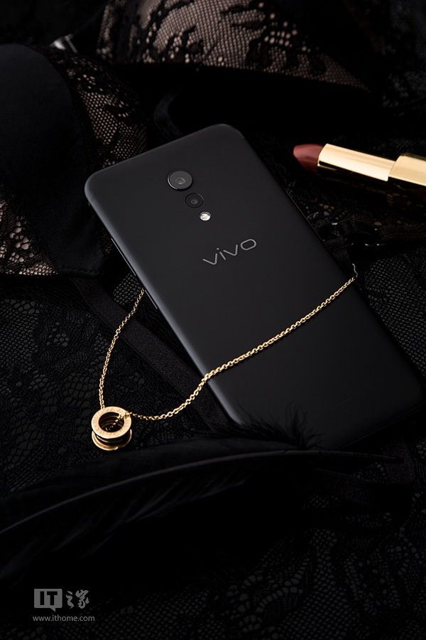 Vivo Xplay 6 matte black