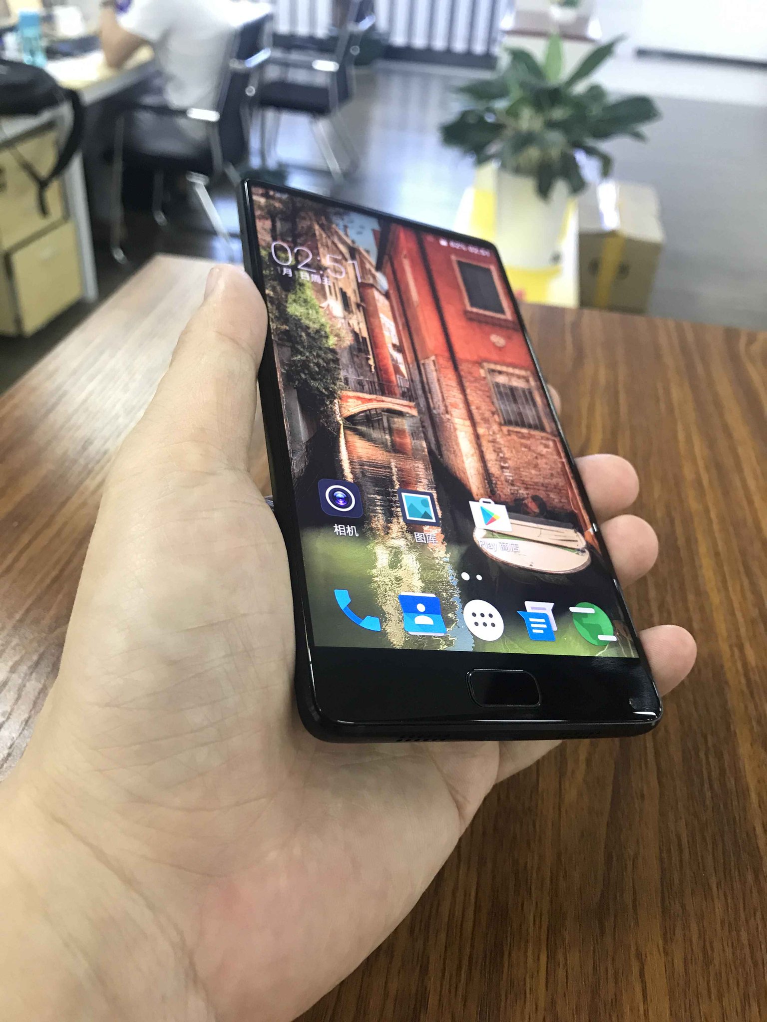 Elephone Releases Photos of A Prototype Elephone S8 - Gizmochina