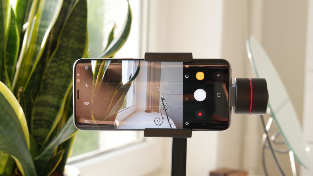 Zhiyun Smooth 3 Review - The New Best Smartphone Stabilizer of 2017 ...