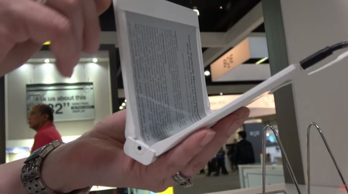 E Ink foldable display