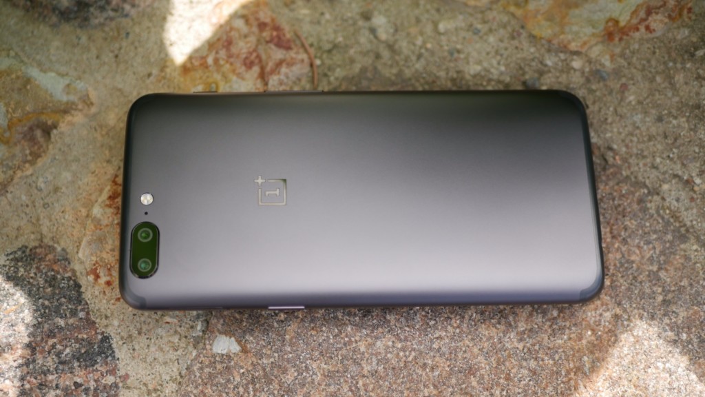 OnePlus 5 Review - A Flagship KILLER or Not? - Gizmochina
