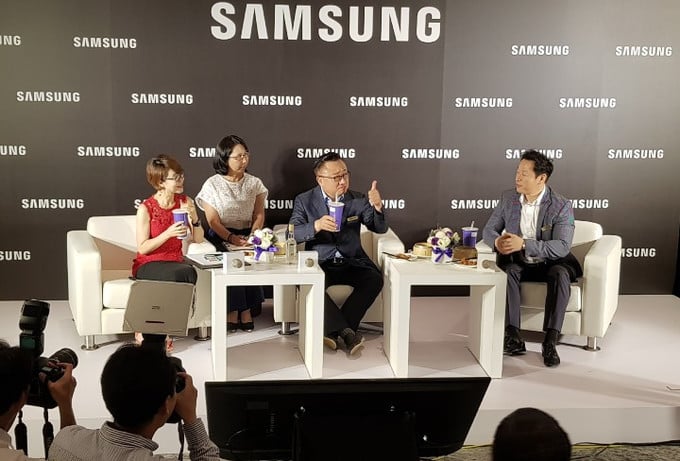 Samsung CEO DJ Koh