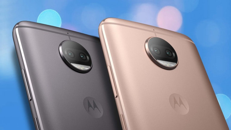 Moto G5 turns superhero & takes bullet for its owner during armed robbery Moto G5S Plus