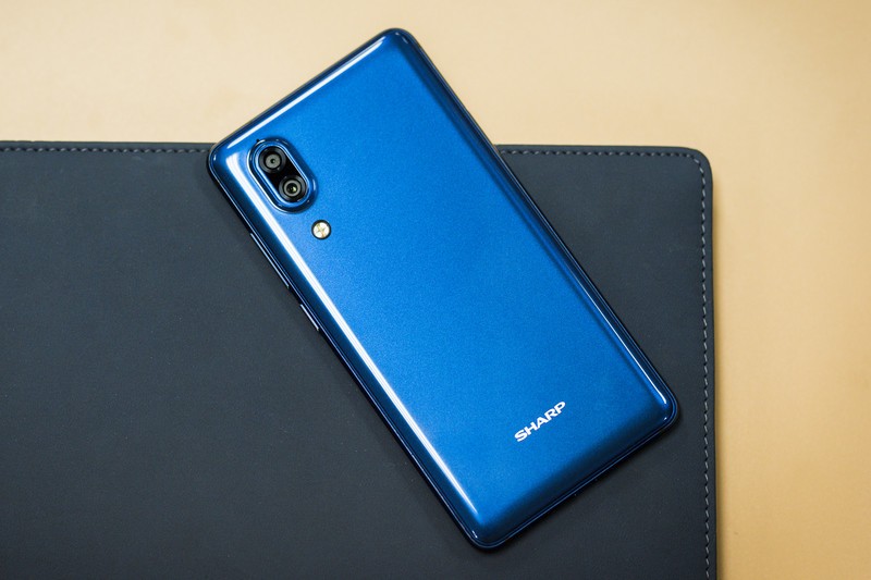 Bezel-less Sharp Aquos S2 Teardown Reveals Internals That Are Well Arranged Sharp Aquos S2