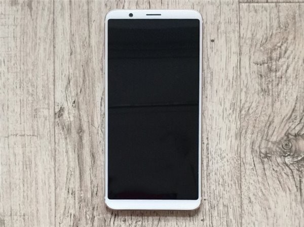 Allleged OnePlus 5T Soft Gold 