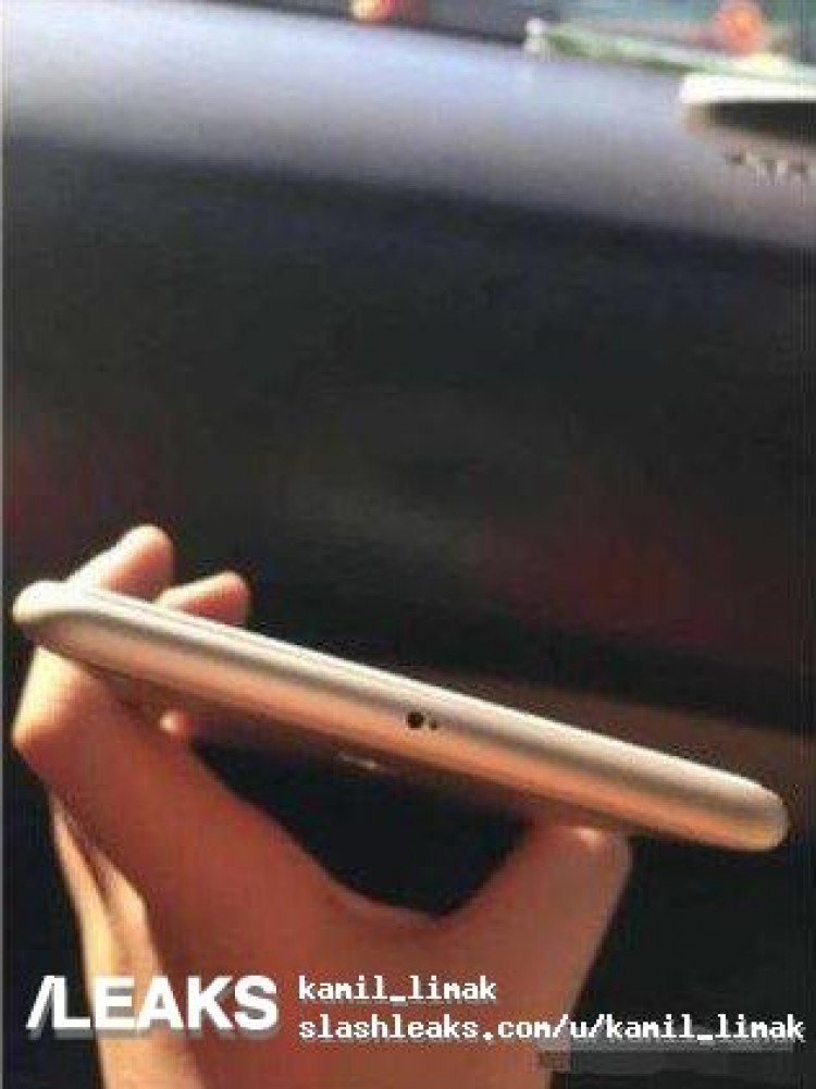 Xiaomi Mi Max 3 top edge