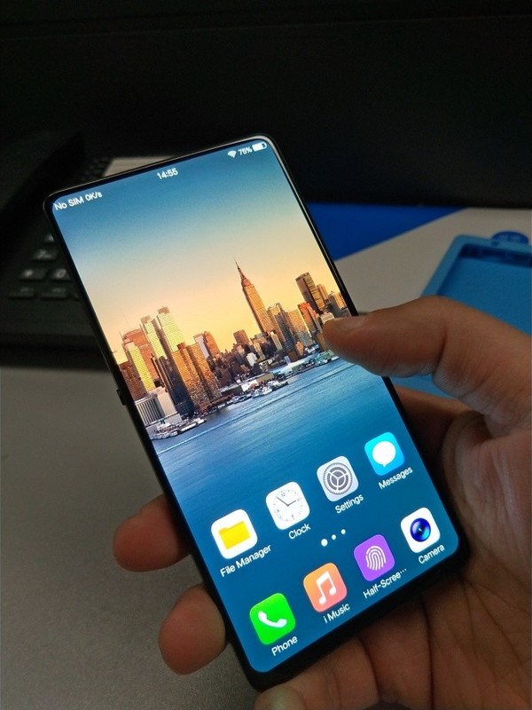 Vivo's Mysterious Full Screen Phone 1