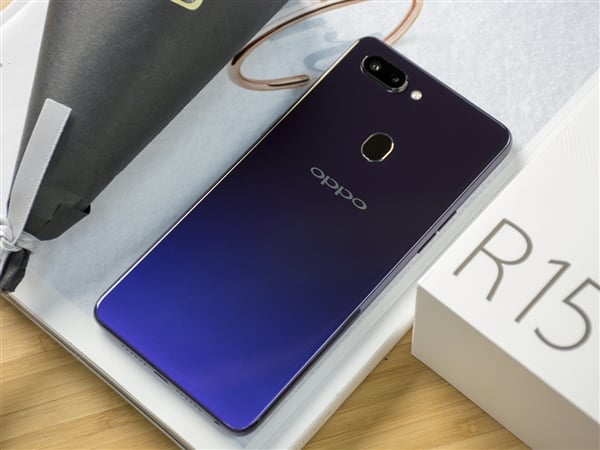 oppo r15 hands on 3