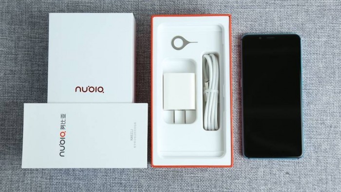 Nubia Z18 Mini Unboxing