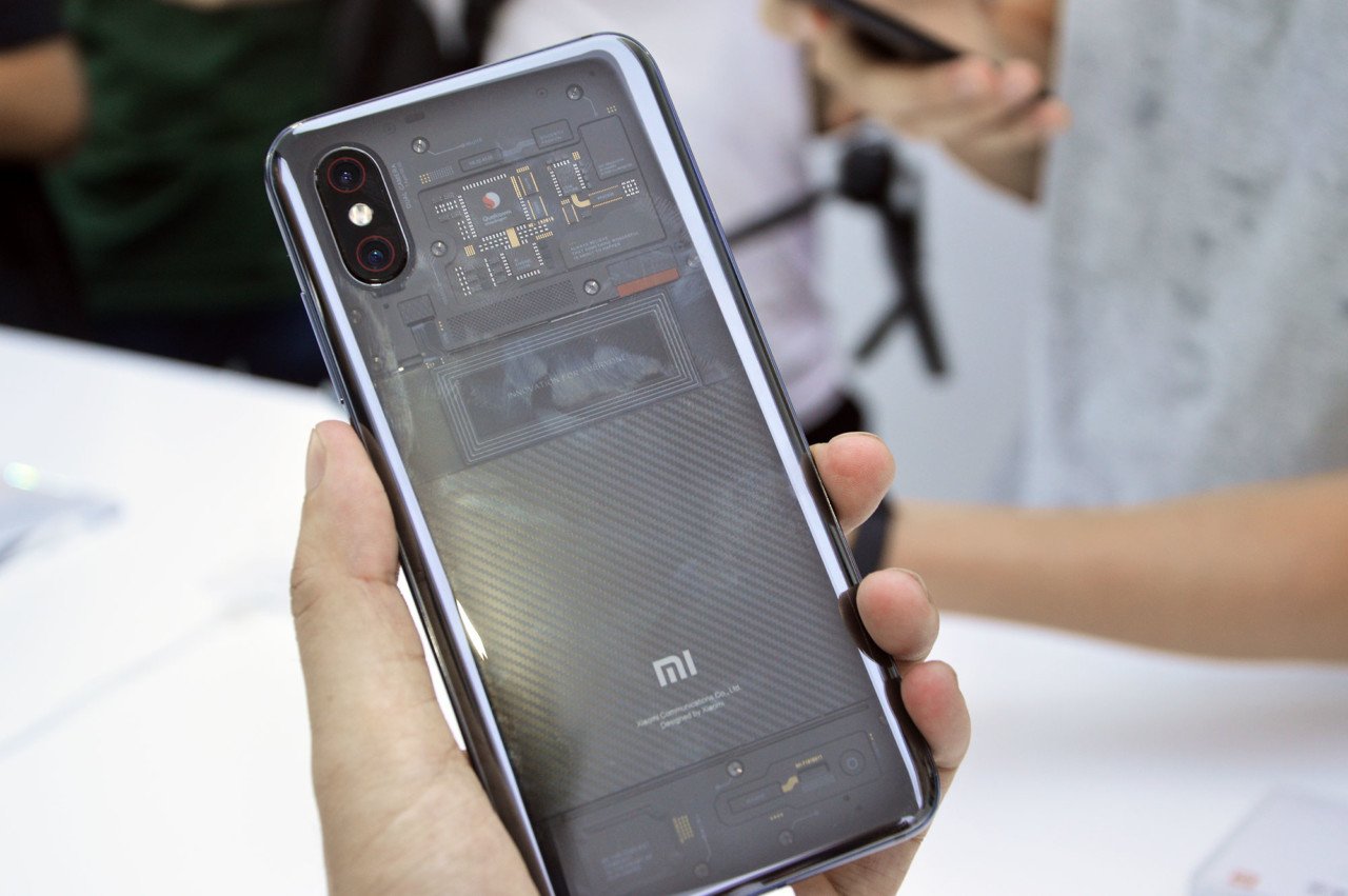 Xiaomi mi 8 explorer edition vs mi 8 pro 430