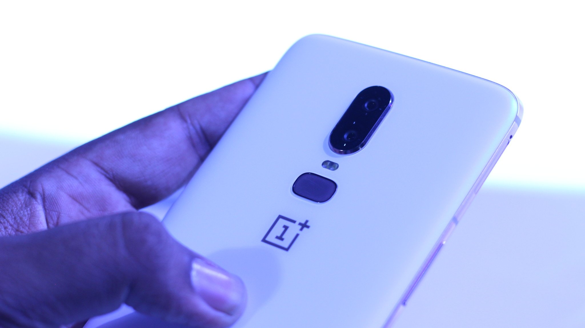 OnePlus 6 Brings Supports For Seamless Updates