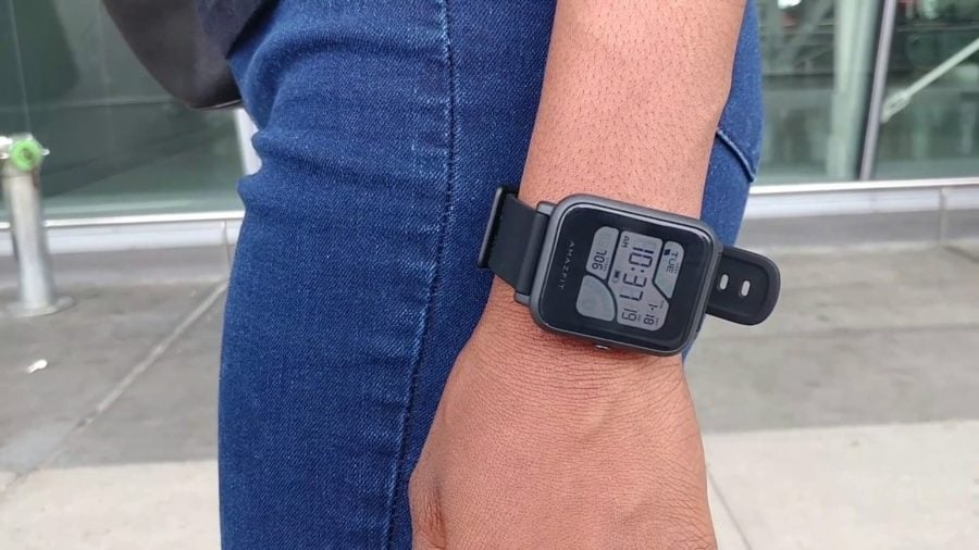 amazfit bip smartwatch features