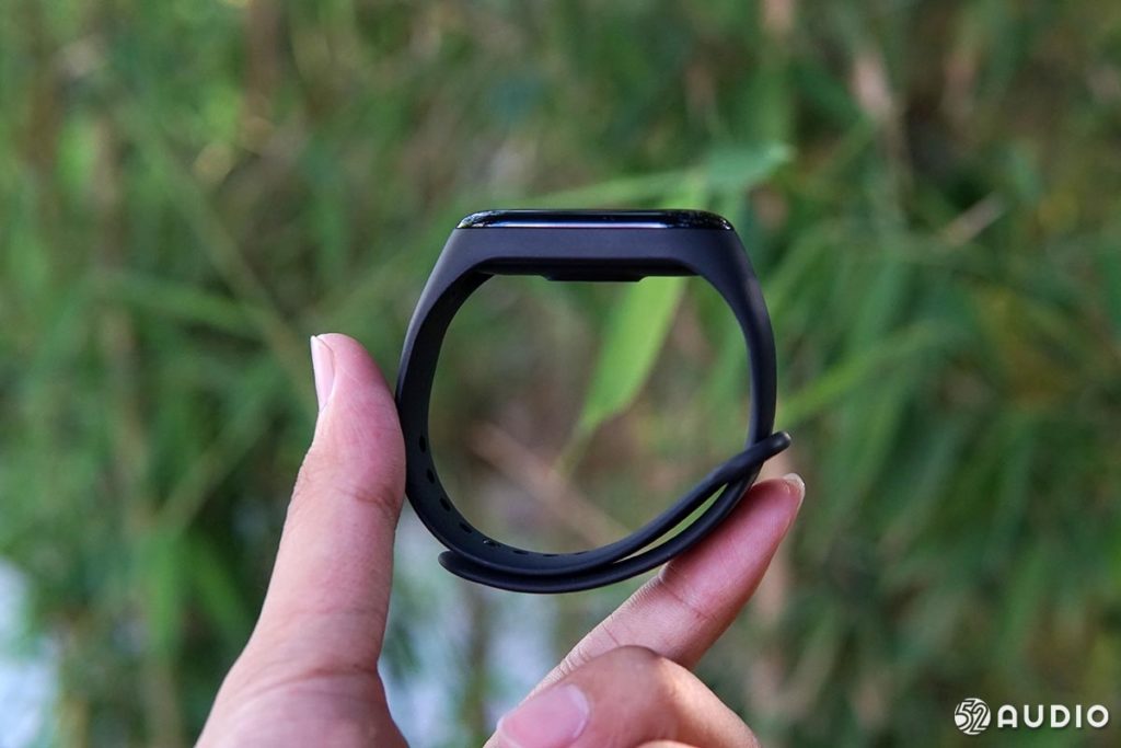 Giveaway - Win a Xiaomi Mi Band 3 International Version [Coupon Code ...