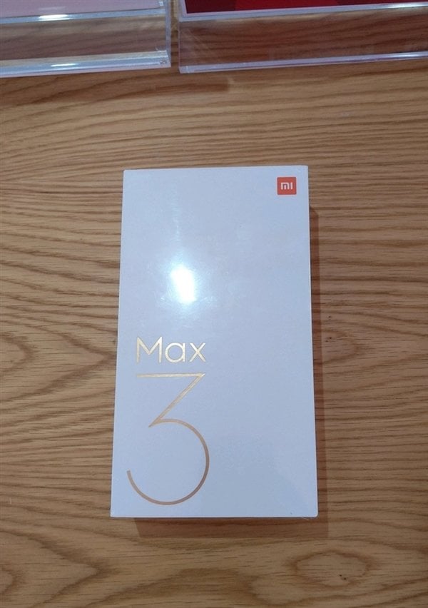 Xiaomi Mi Max 3 Retail Box Leak