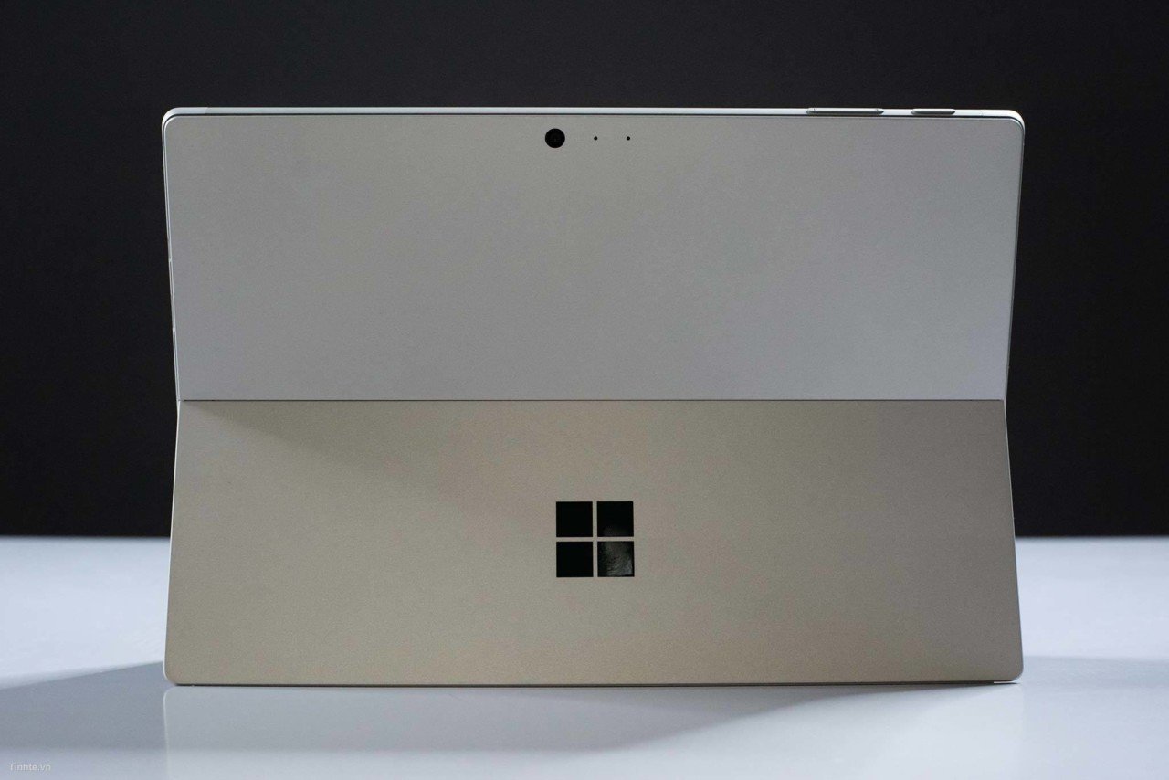 Microsoft Surface Pro 6泄漏
