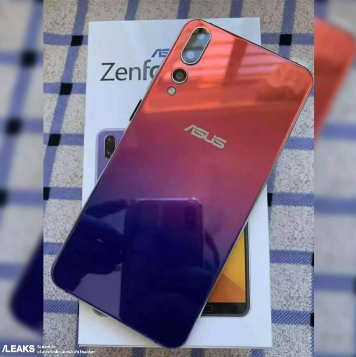 ASUS ZenFone 6 live photo