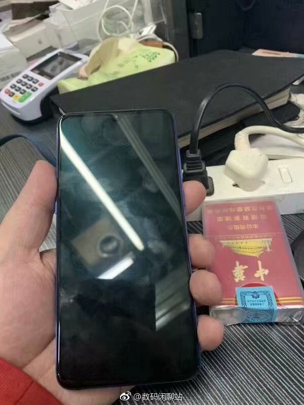 https://www.gizmochina.com/wp-content/uploads/2019/02/Mi-9-live-image-front-1.jpg