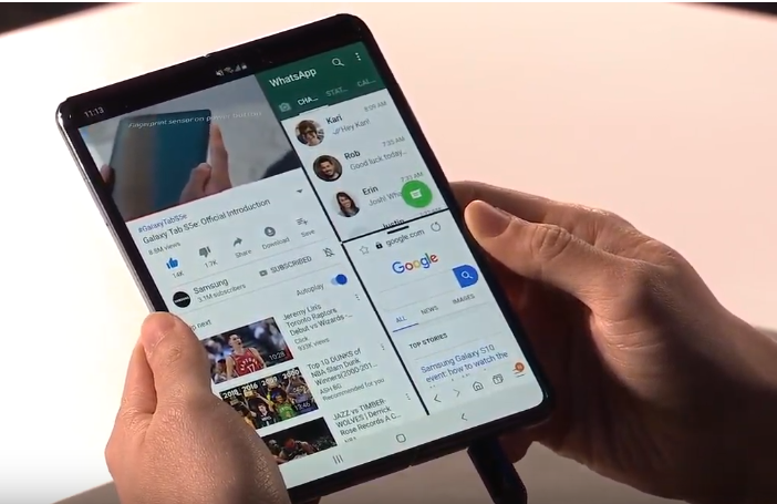 Samsung Galaxy Fold Three-App Multitasking