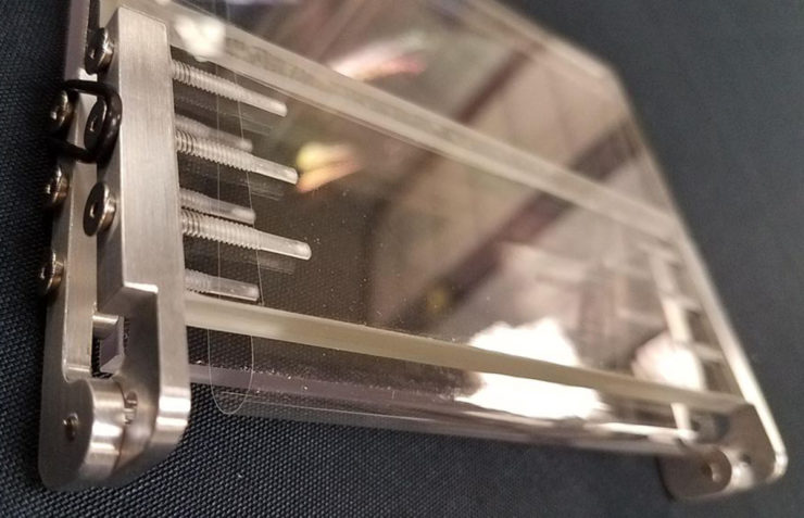 Corning reportedly working on Gorilla Glass for foldable phones Corning reportedly working on Gorilla Glass for foldable phones