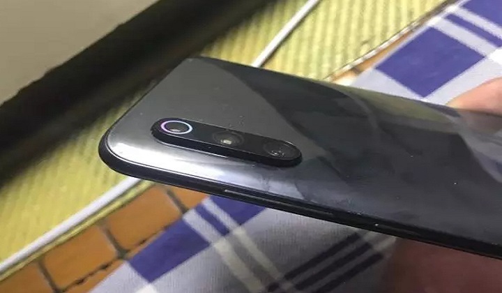 Unlucky owner receives Xiaomi Mi 9 without an LED flash Mi 9 No LED flash featured