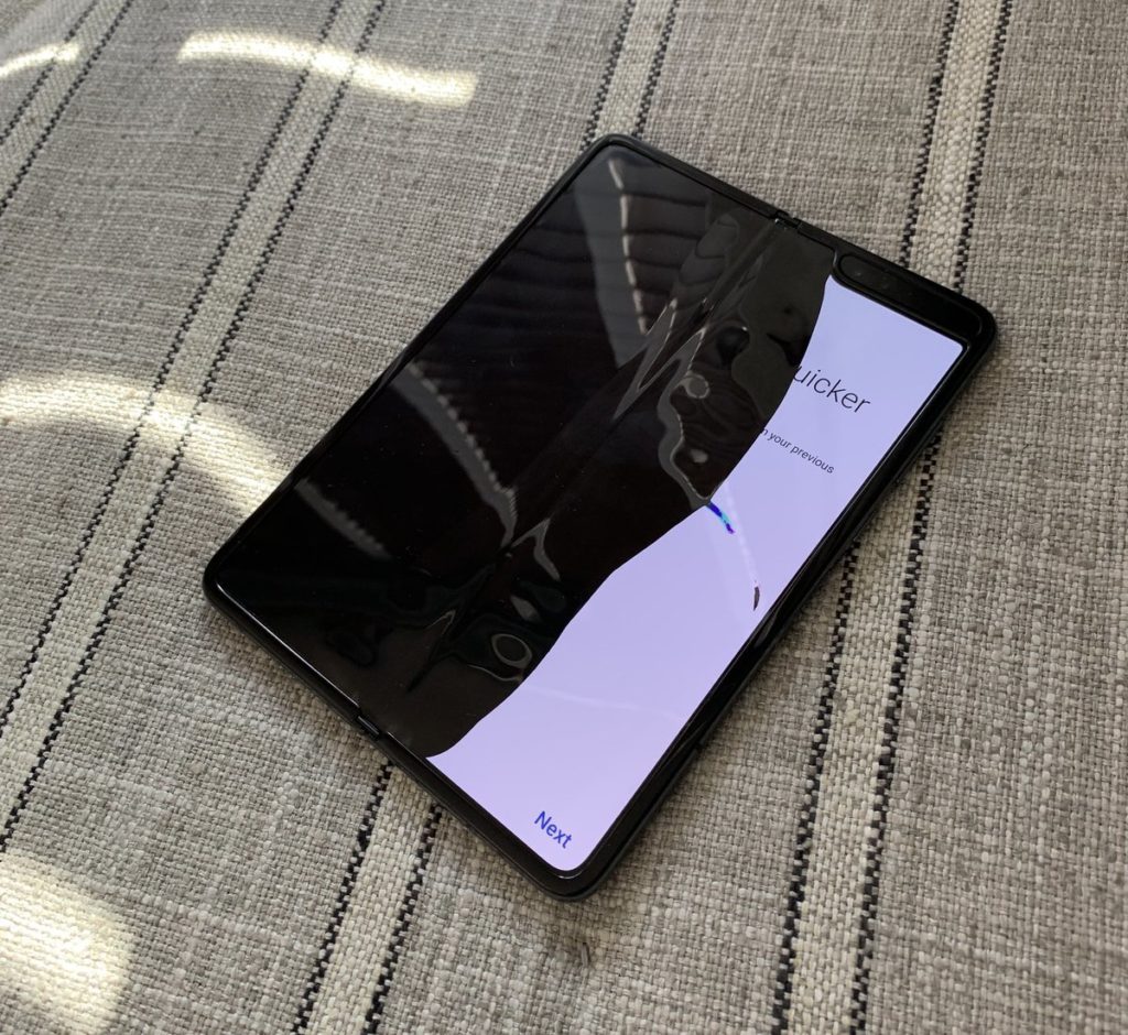 Samsung Galaxy Fold Display Issue