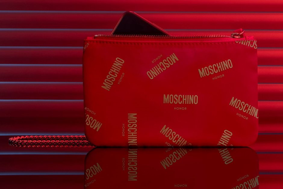 Honor 20 Moschino edition